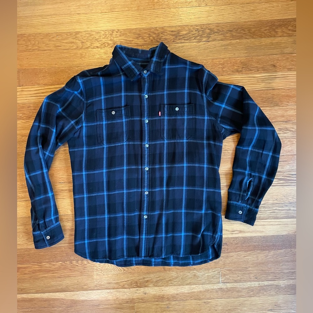 Levi’s flannel